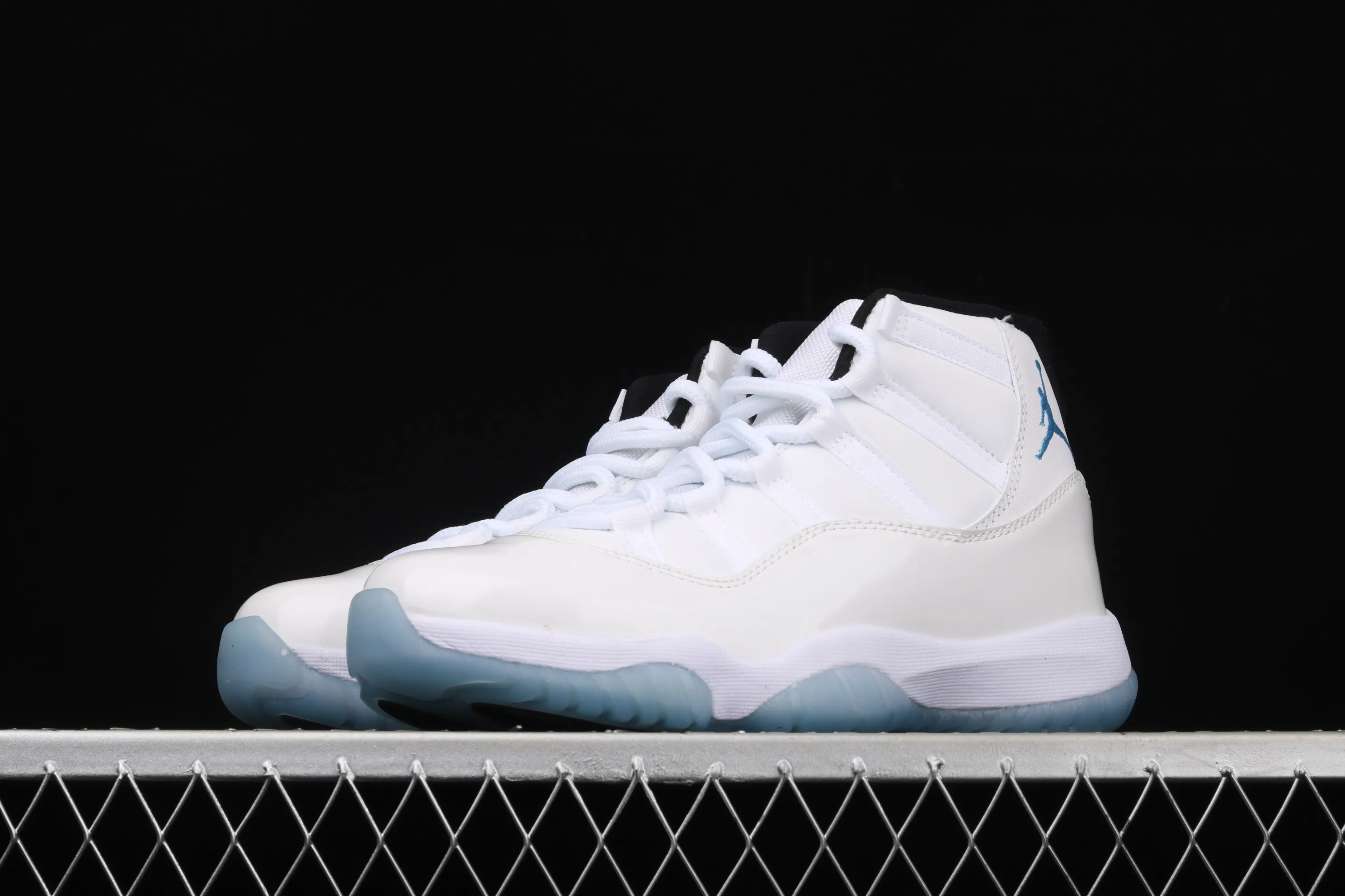 All Categories Air Jordan Jordan Series Basketball Shoes Air Jordan 11